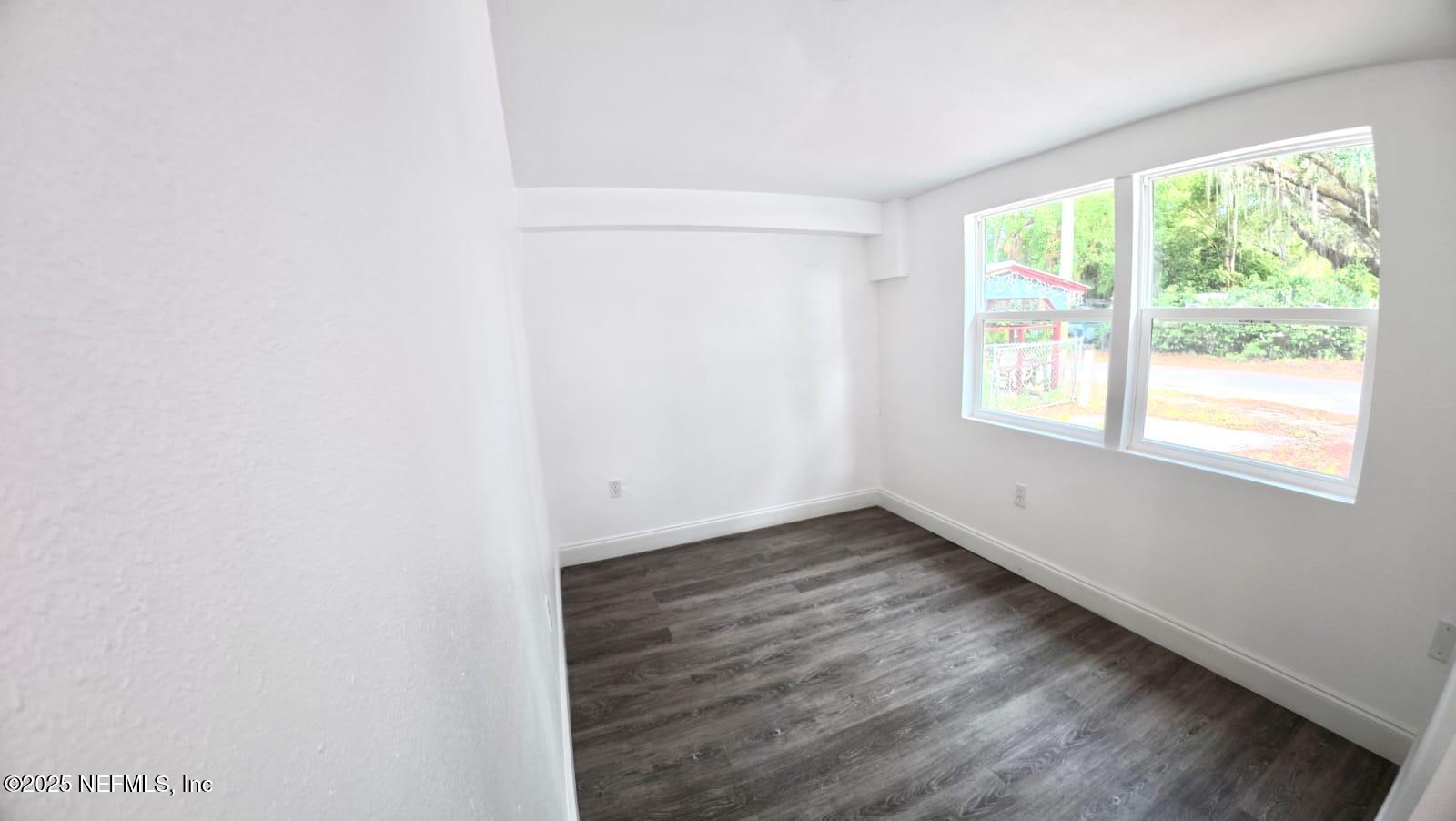 402 Harris Street Palatka, FL 32177 - Photo 9 of 15 Foto 10