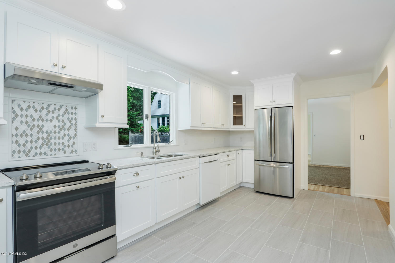 6 Coventry Lane Riverside, CT 06878 - Photo 14 of 28 Kitchen