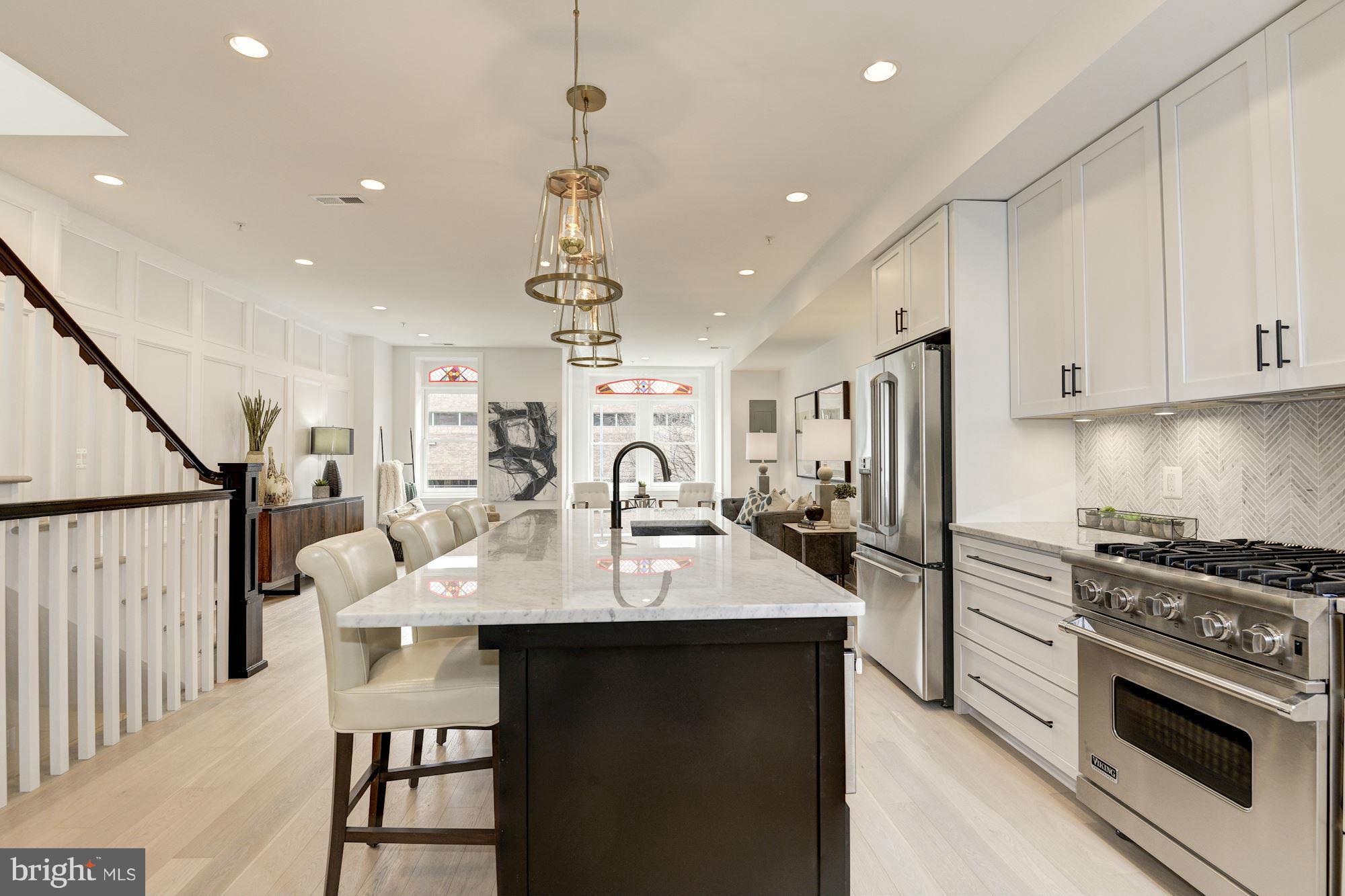 919 R Street Northwest, Unit 2 Washington, DC 20001 - Photo 5 of 16 Kitchen