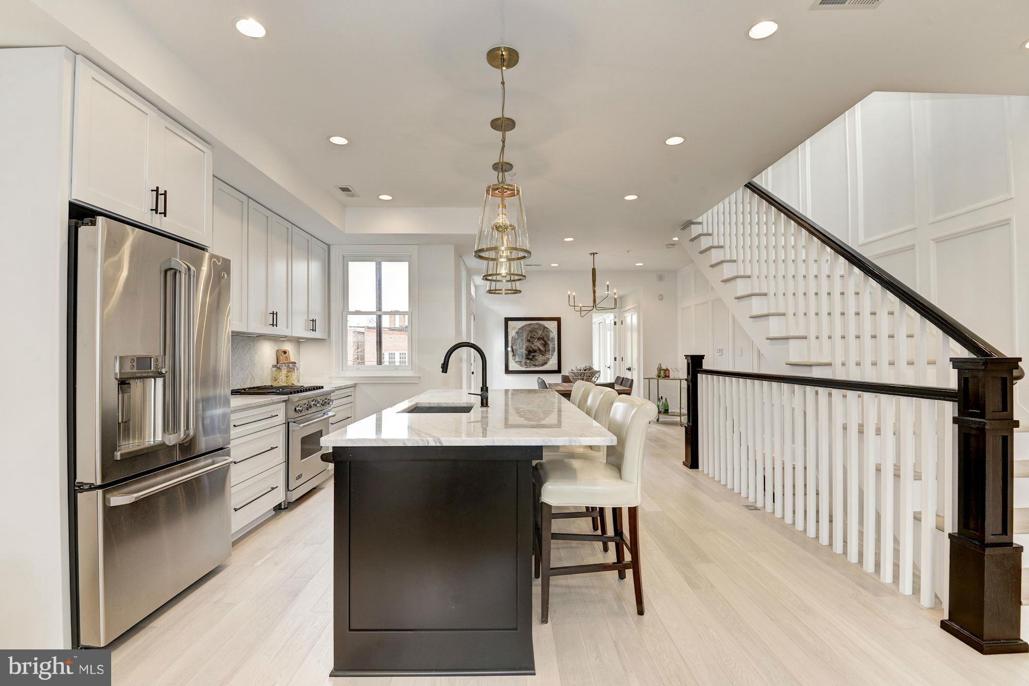 919 R Street Northwest, Unit 2 Washington, DC 20001 - Photo 7 of 16 Kitchen