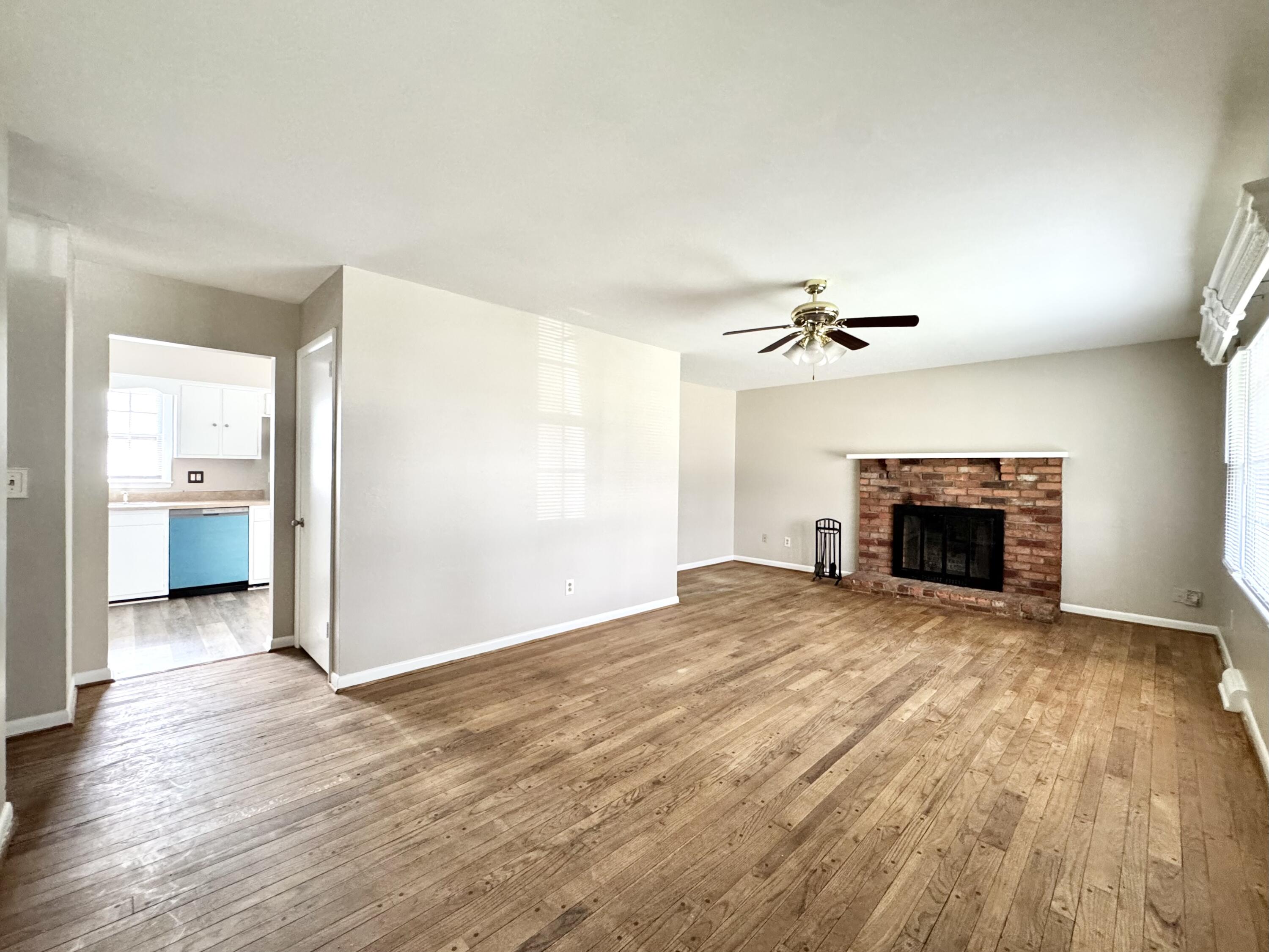 2156 Violet Road Lexington, KY 40504 - Photo 5 of 45 IMG_7823