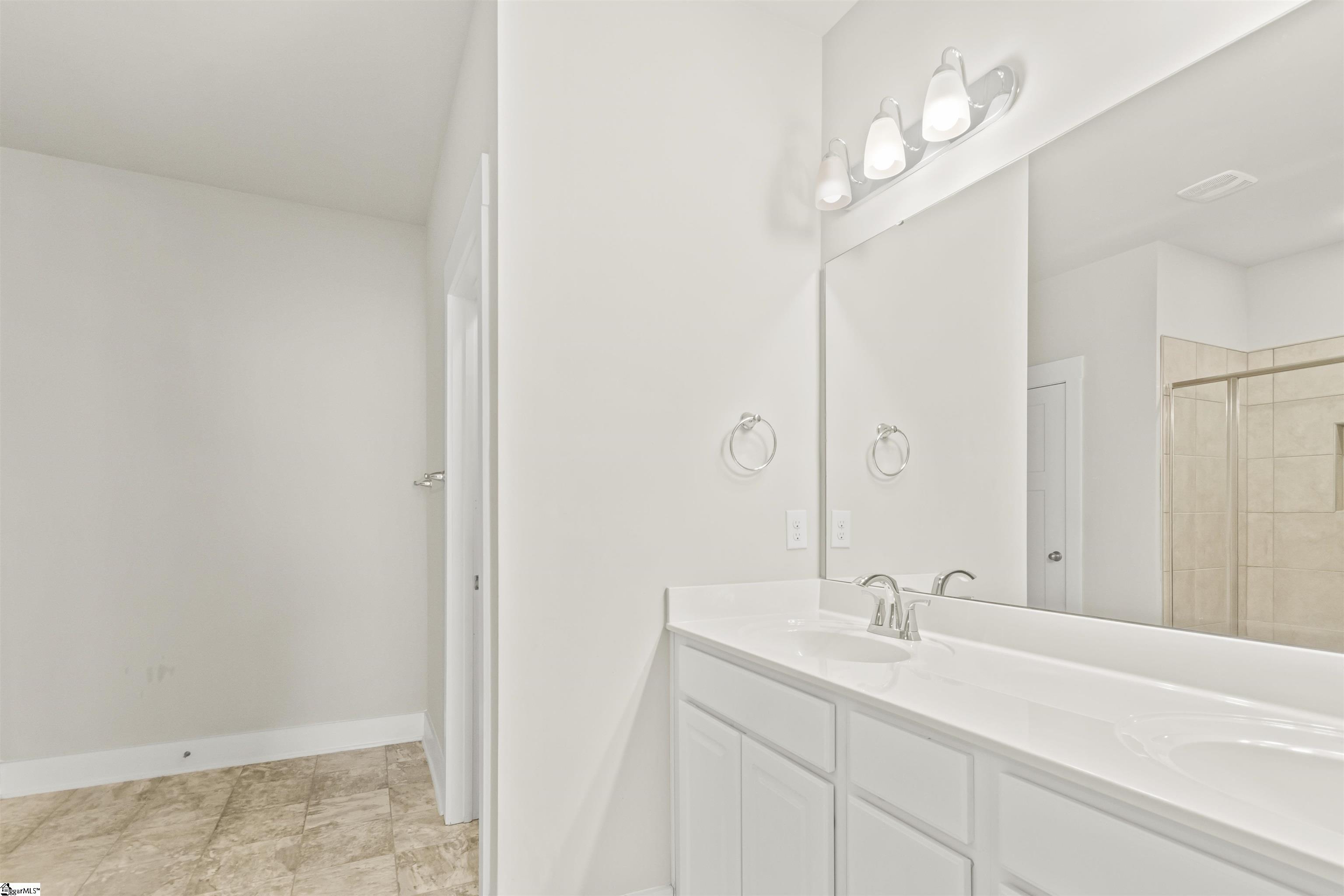 109 Creekhaven Lane Taylors, SC 29687 - Photo 15 of 30