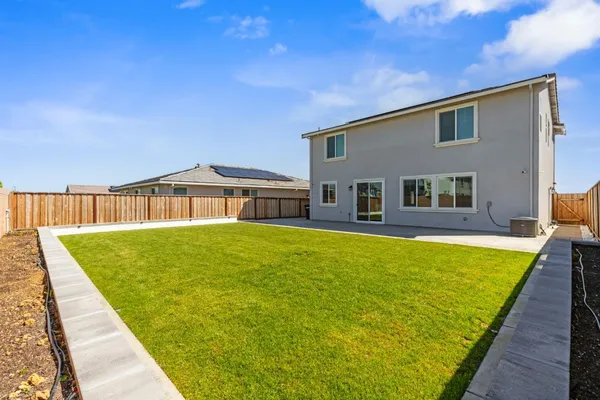 $639,999 | 273 Dogwood Rnch Way, Patterson, CA 95363