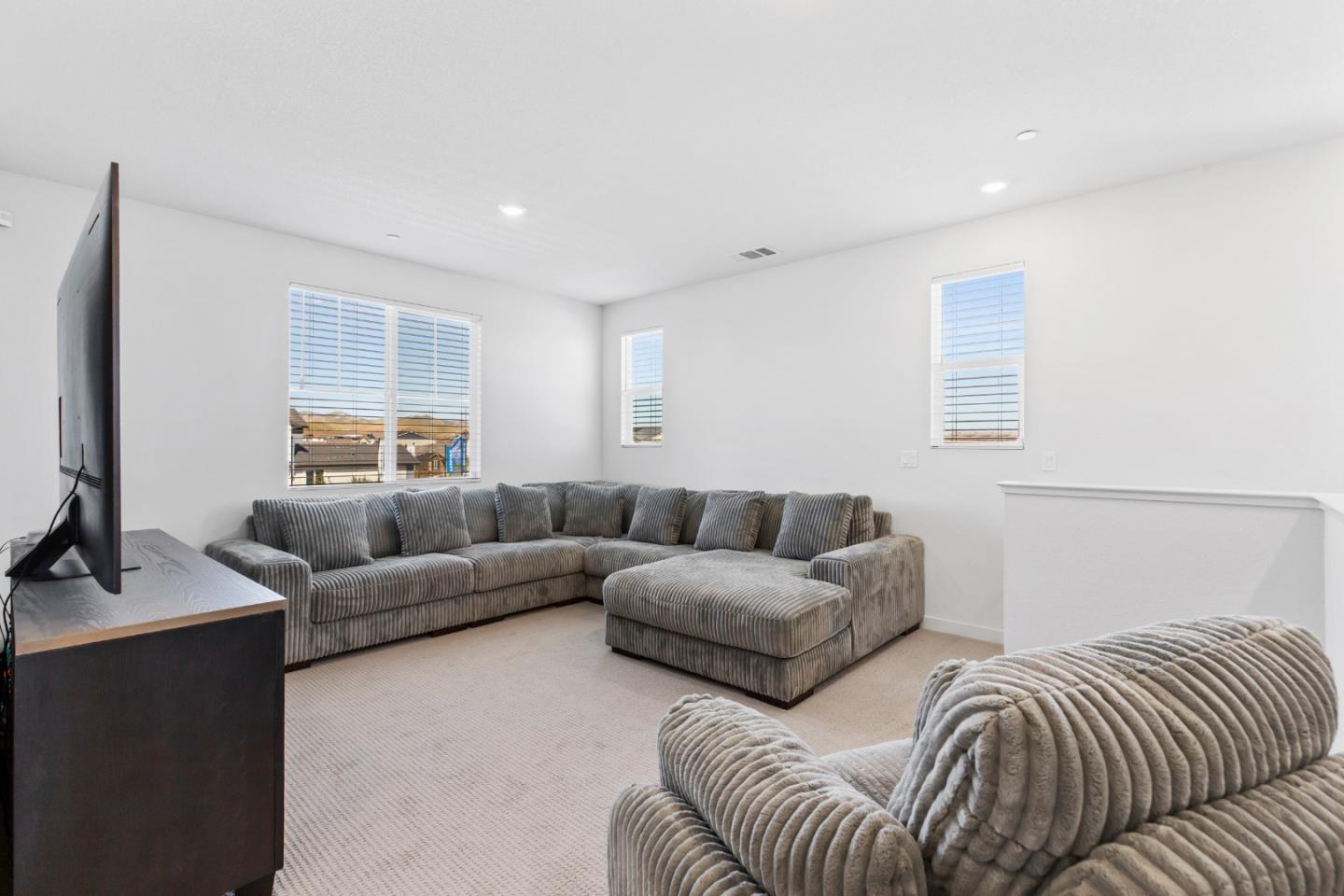 273 Dogwood Rnch Way Patterson, CA 95363 - Photo 7 of 30