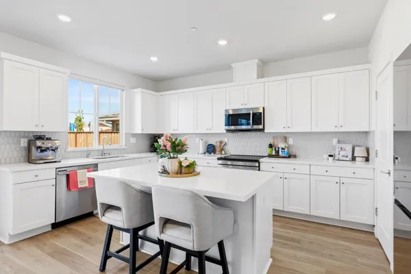 $639,999 | 273 Dogwood Rnch Way, Patterson, CA 95363