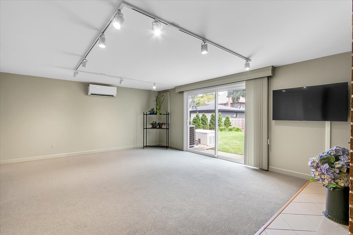 443 Lombard Road Itasca, IL 60143 - Photo 29 of 43 a view of an empty room with a window