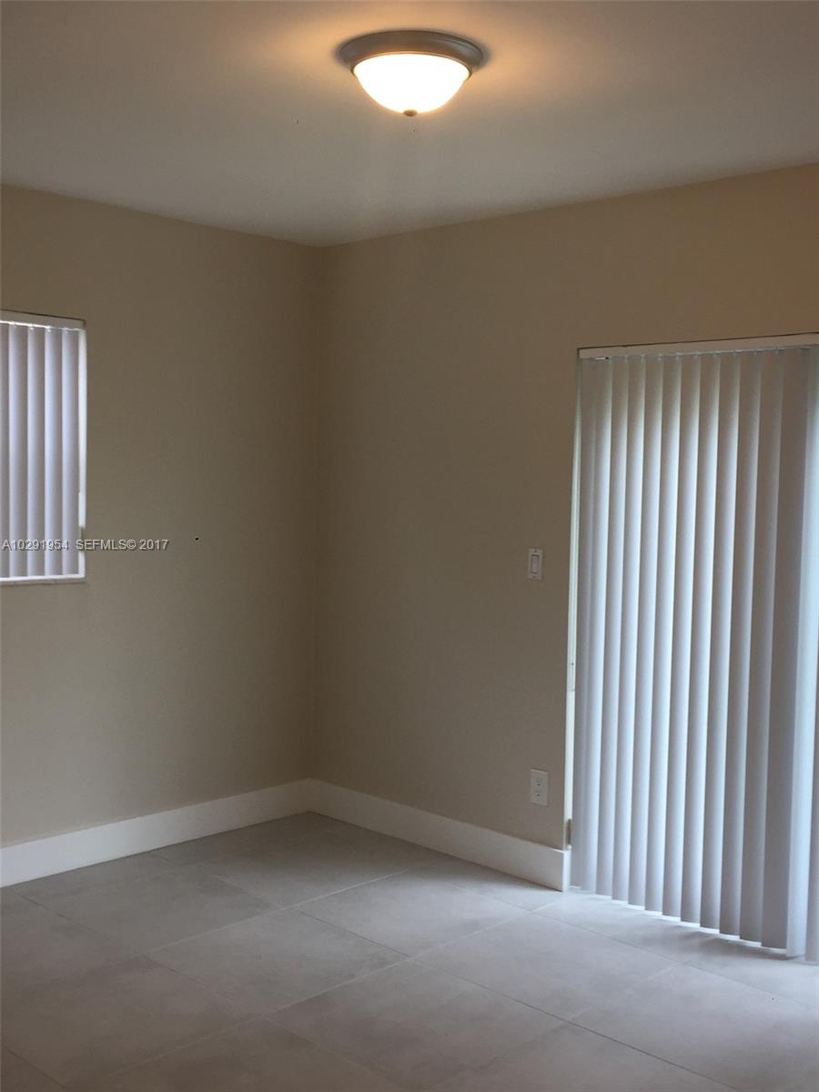 4552 Southwest 127th Court Miami, FL 33175 - Photo 13 of 19