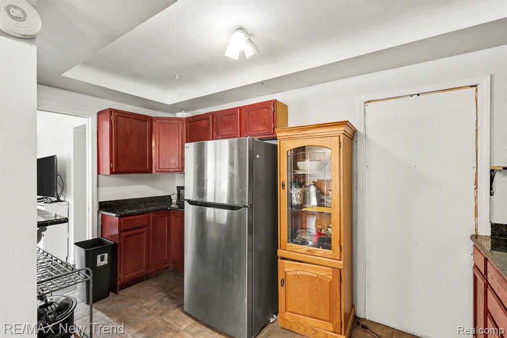2174 Middlebelt Road West Bloomfield, MI 48324 - Photo 12 of 39