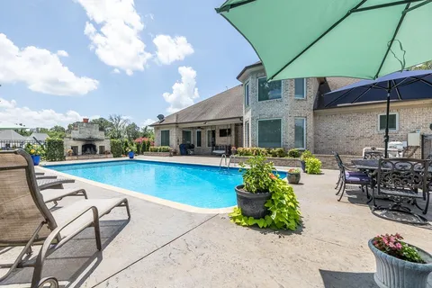 $779,000 | 52 Salem Oaks Cove, Atoka, TN 38004