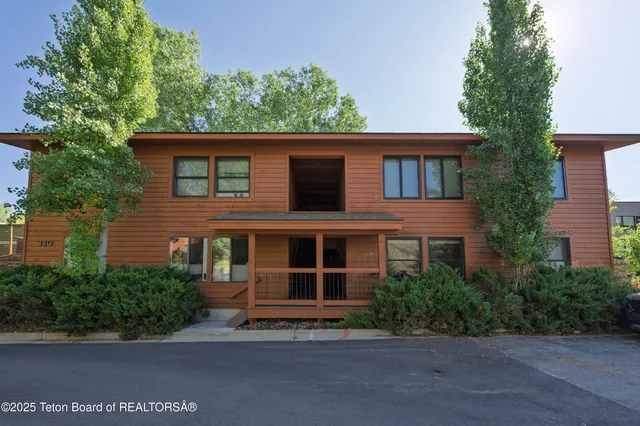 $835,000 | 340 North Millward Street, Unit 29, Jackson, WY 83001