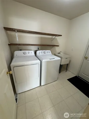 $3,450 | 17374 92nd Place Northeast, Bothell, WA 98011