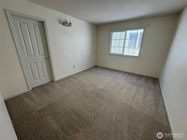 $3,450 | 17374 92nd Place Northeast, Bothell, WA 98011