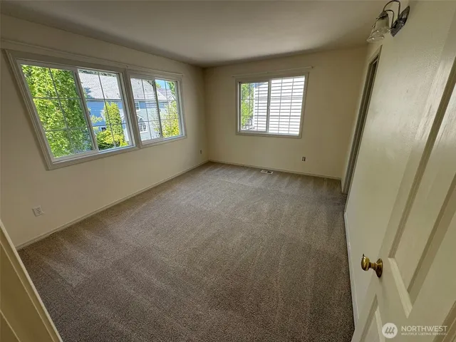 $3,450 | 17374 92nd Place Northeast, Bothell, WA 98011