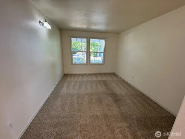 $3,450 | 17374 92nd Place Northeast, Bothell, WA 98011