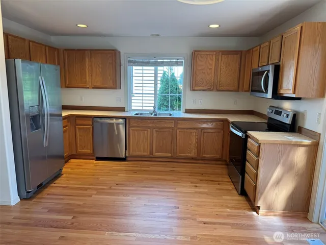 $3,450 | 17374 92nd Place Northeast, Bothell, WA 98011