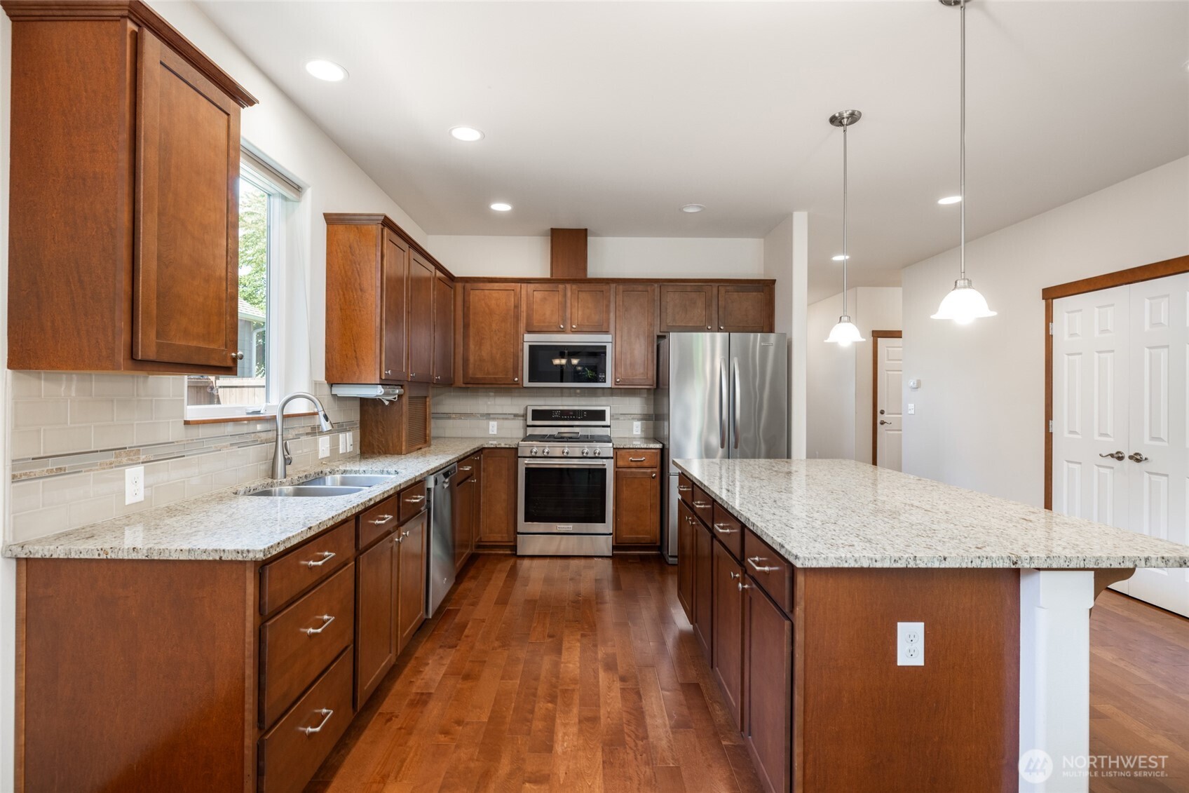 1894 Silver Loop Mount Vernon, WA 98274 - Photo 11 of 38