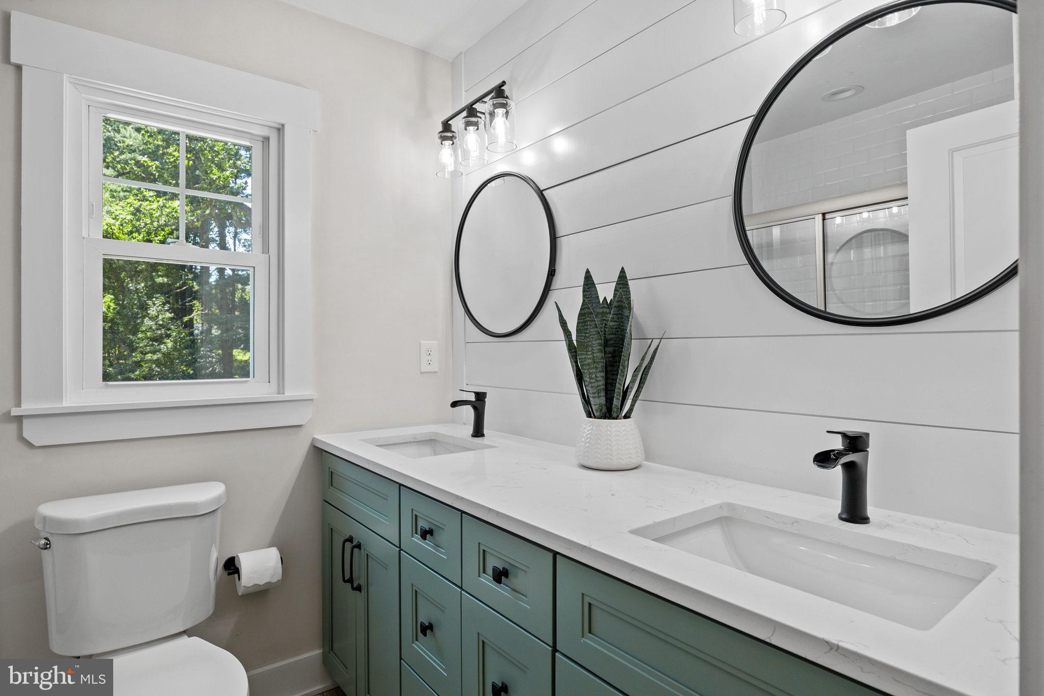 61 Chapel Hill Road Media, PA 19063 - Photo 37 of 72 Hall Bathroom