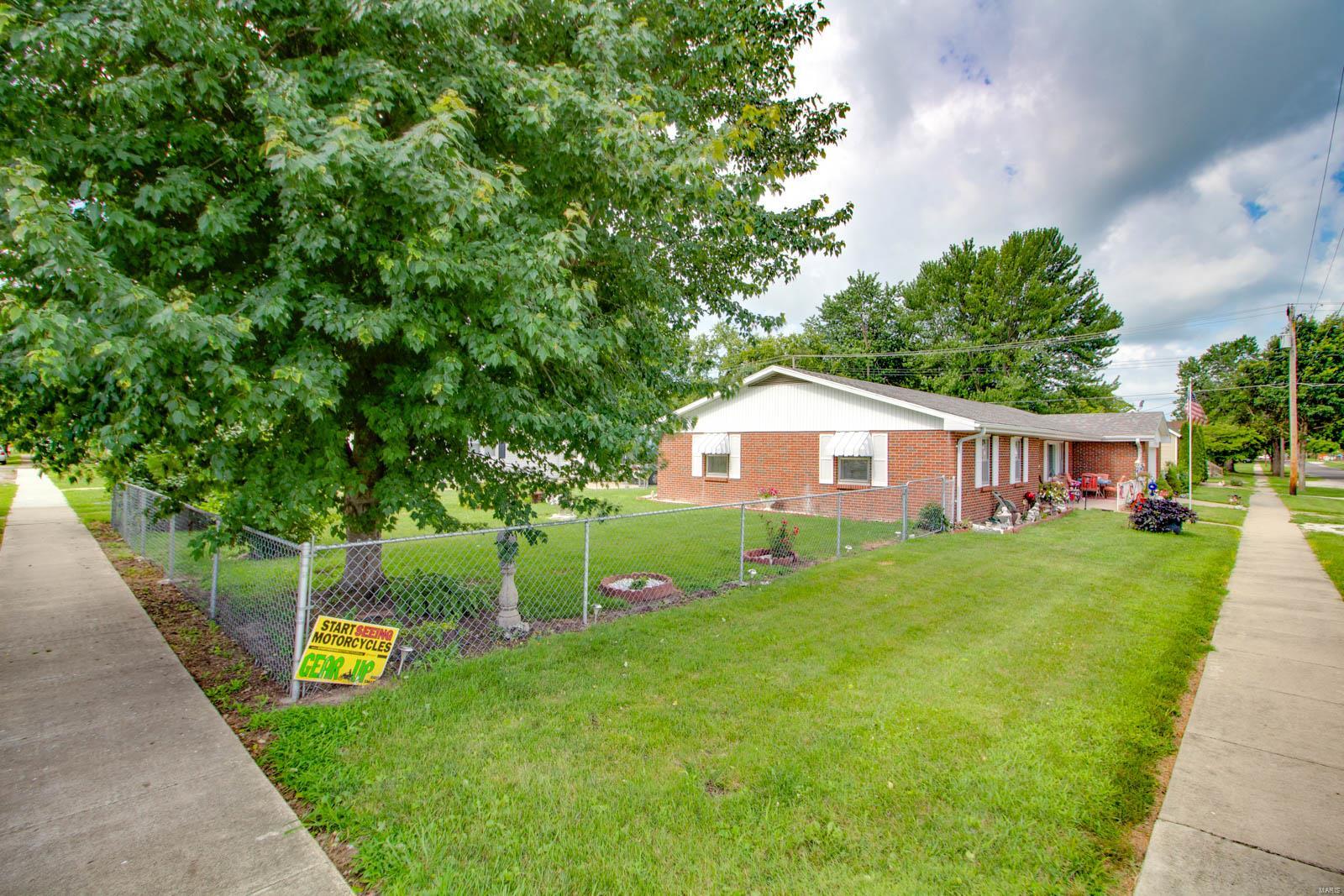 309 Maple Carrollton, IL 62016 - Photo 31 of 40 Gallery Image 31