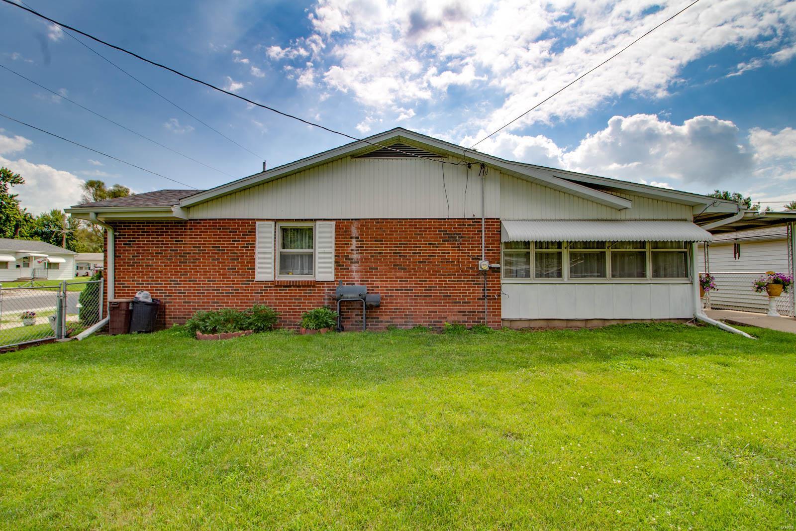 309 Maple Carrollton, IL 62016 - Photo 33 of 40 Gallery Image 33