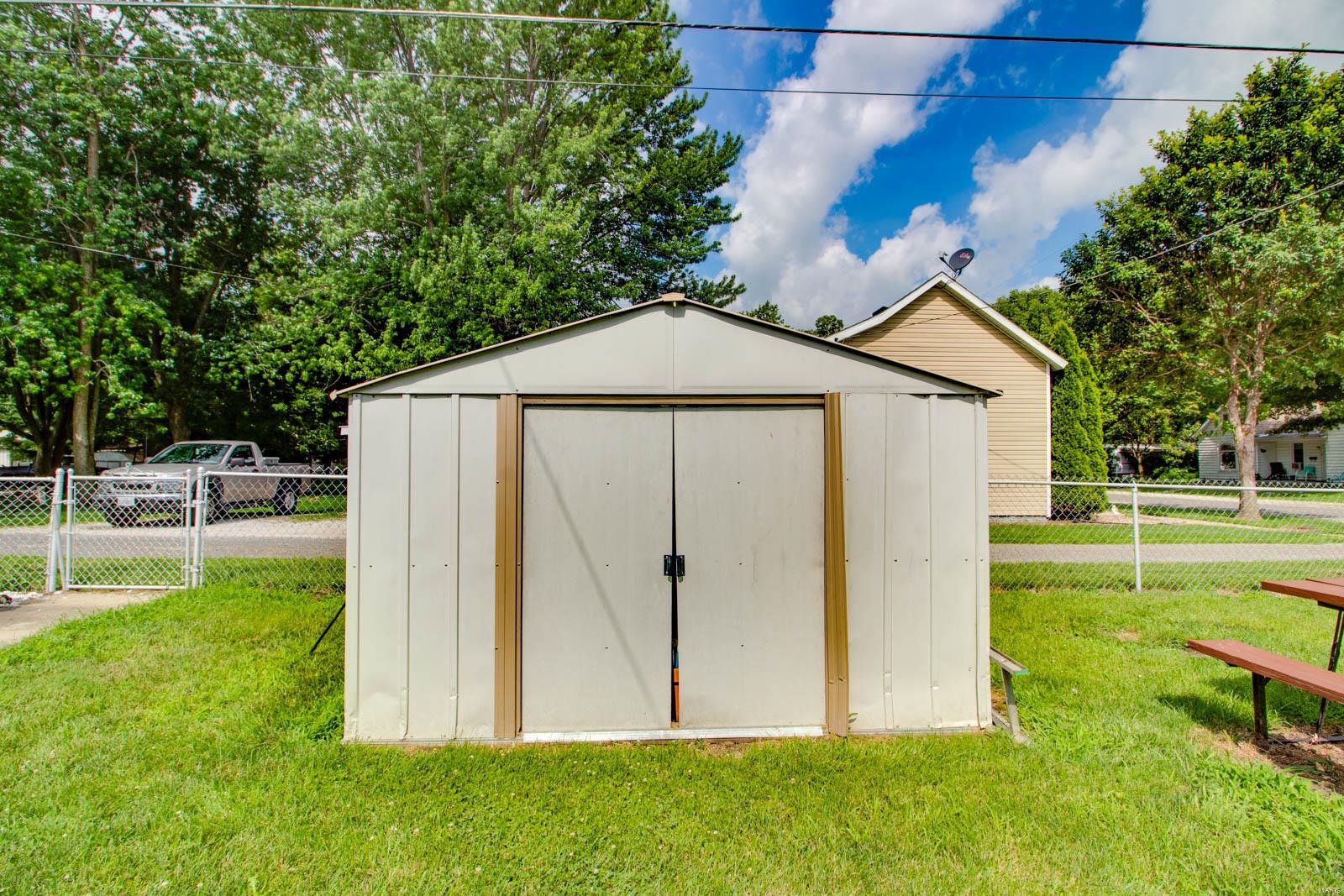 309 Maple Carrollton, IL 62016 - Photo 35 of 40 Gallery Image 35