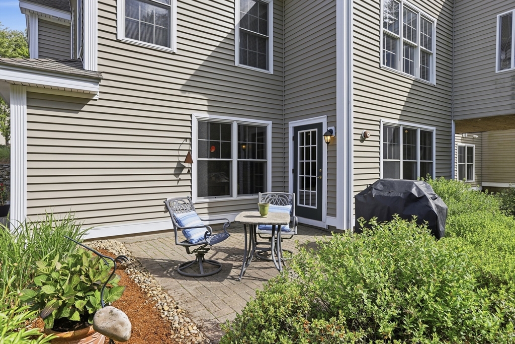 21 Sandstone Road, Unit 21 Westford, MA 01886 - Photo 35 of 41