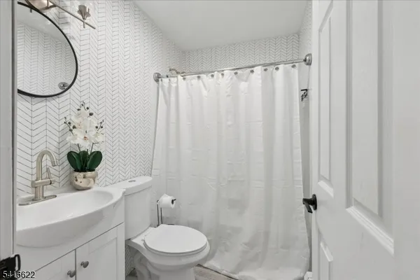 $500,000 | 117 Winthrop Road, Edison, NJ 08817