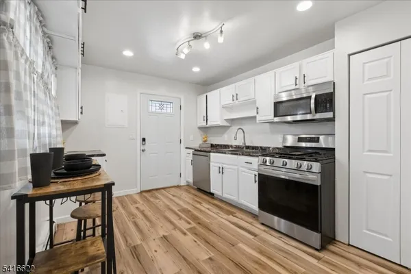 $500,000 | 117 Winthrop Road, Edison, NJ 08817