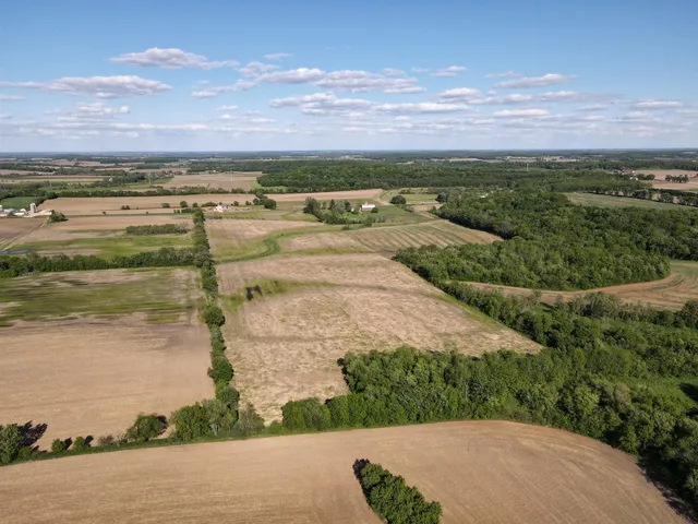 $1,150,000 | Lot 0 Highway 73, Marshall, WI 53559