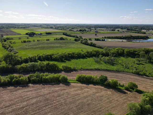$1,150,000 | Lot 0 Highway 73, Marshall, WI 53559
