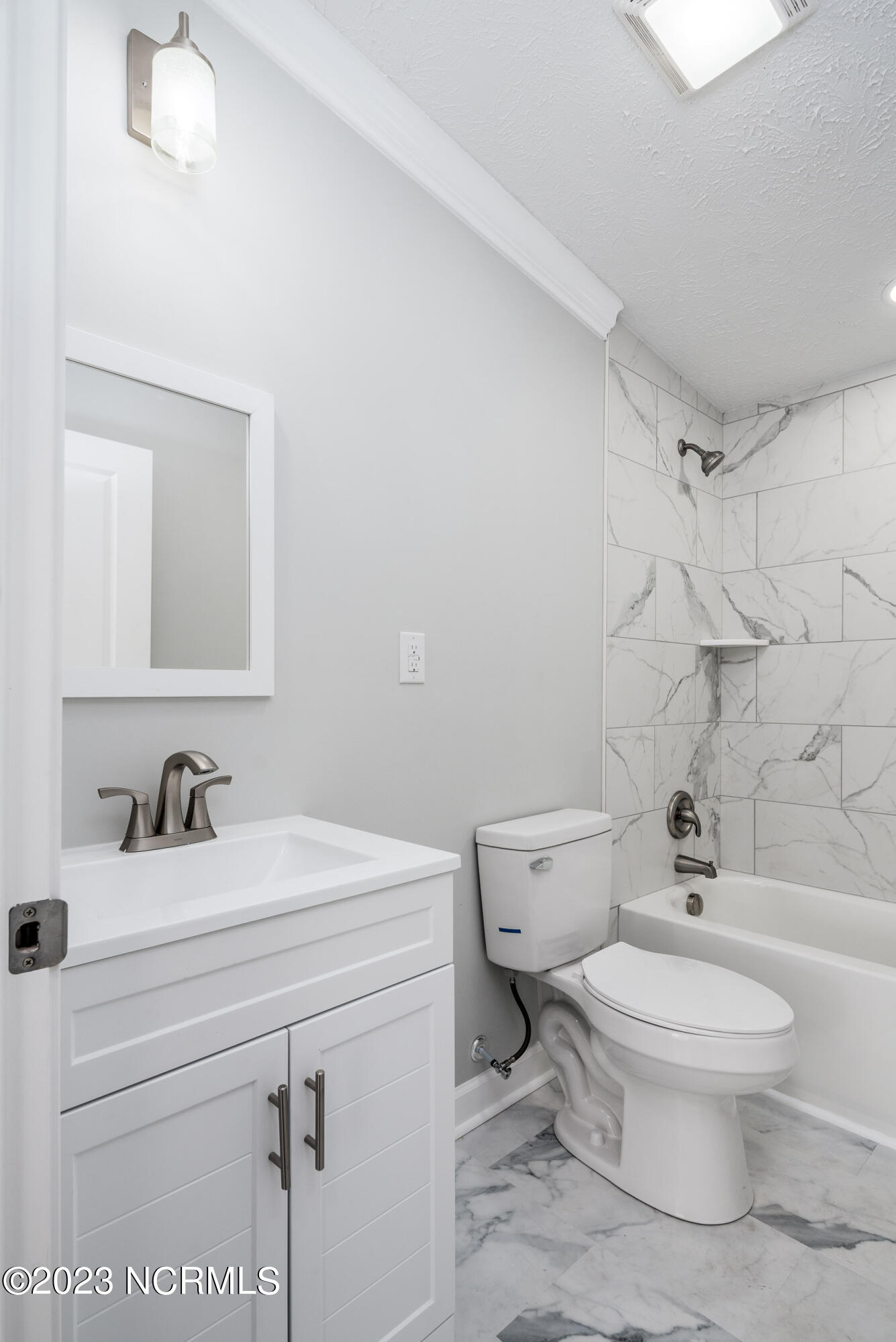 470 Pollard Road Chocowinity, NC 27817 - Photo 22 of 34 Bathroom