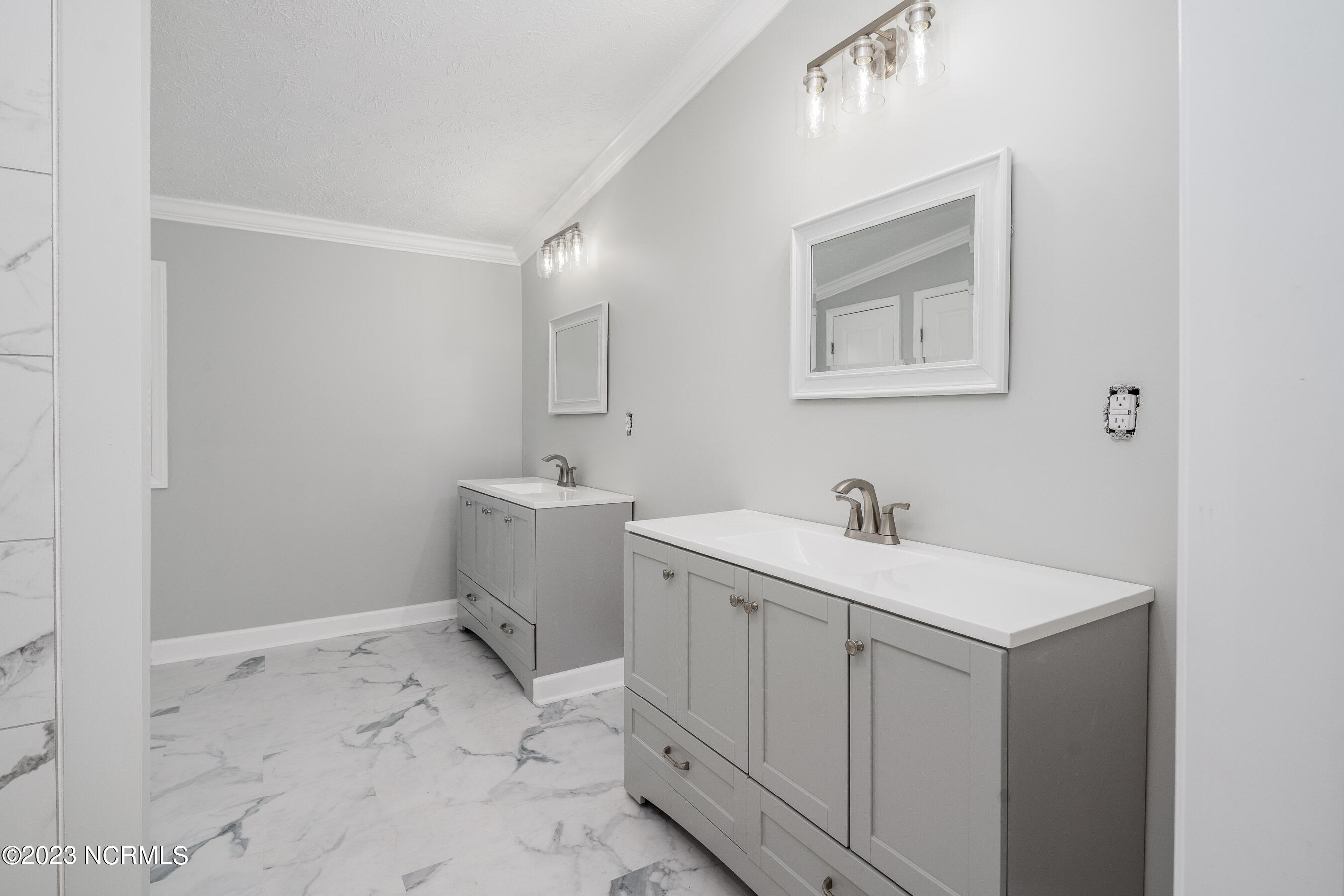 470 Pollard Road Chocowinity, NC 27817 - Photo 27 of 34 Bathroom