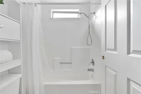 $299,000 | 19249 Palm Way, Apple Valley, CA 92308