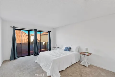 $299,000 | 19249 Palm Way, Apple Valley, CA 92308