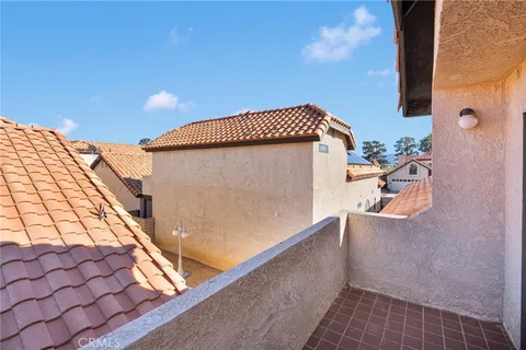 $299,000 | 19249 Palm Way, Apple Valley, CA 92308