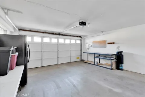 $299,000 | 19249 Palm Way, Apple Valley, CA 92308