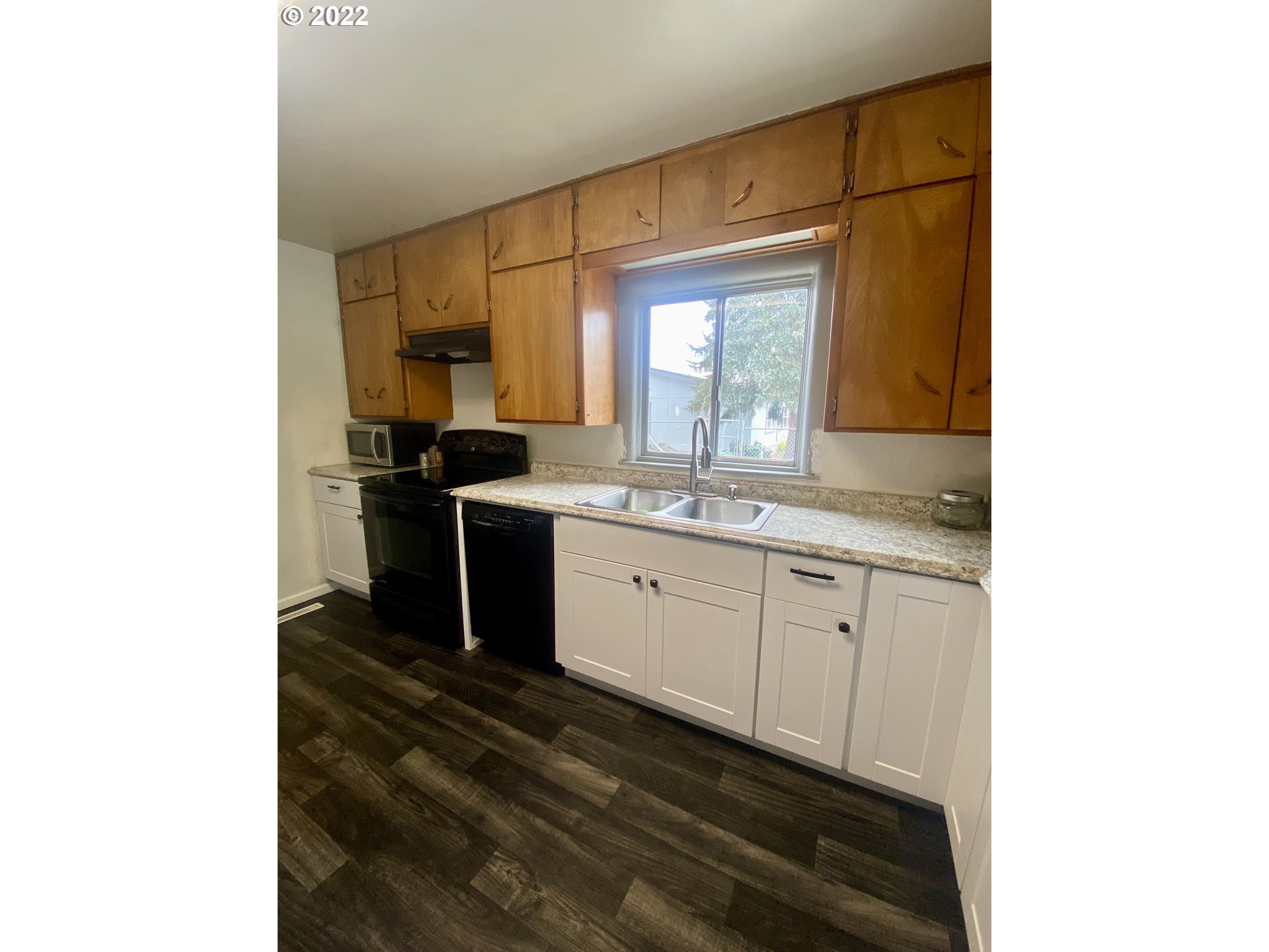 1076 South Comstock Road Sutherlin, OR 97479 - Photo 10 of 28 Gallery Image 10