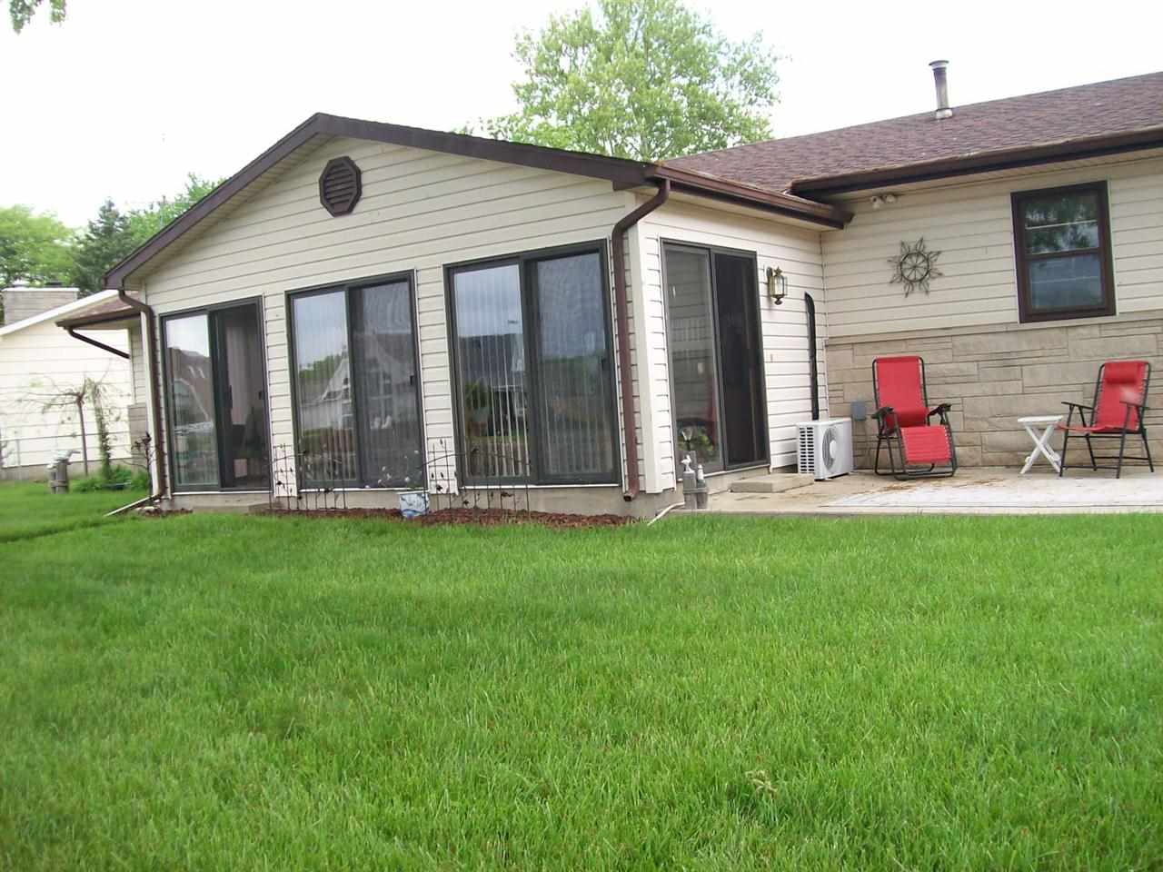 2615 Wolfs Point Drive Rochester, IN 46975 - Photo 2 of 14