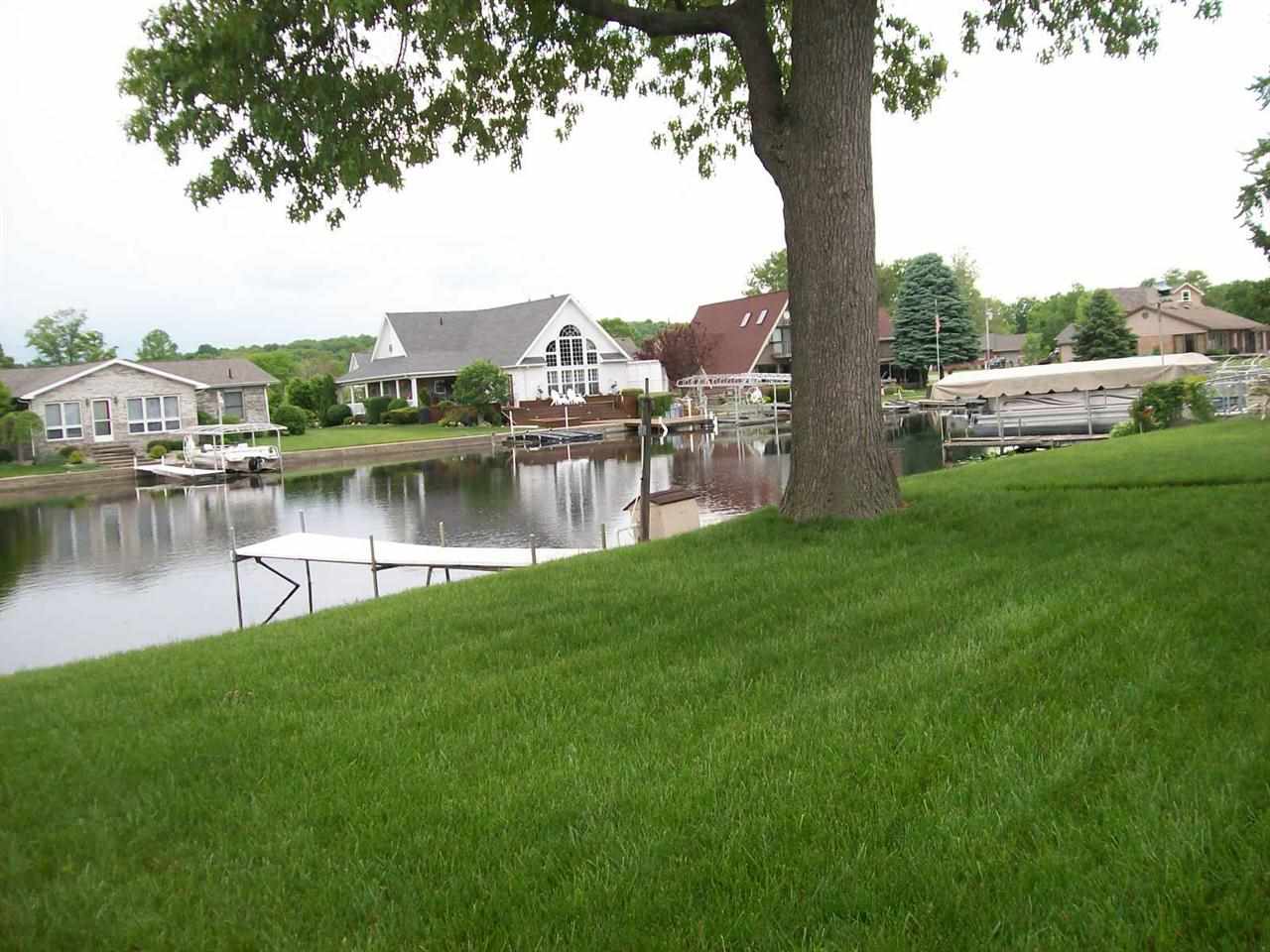 2615 Wolfs Point Drive Rochester, IN 46975 - Photo 3 of 14