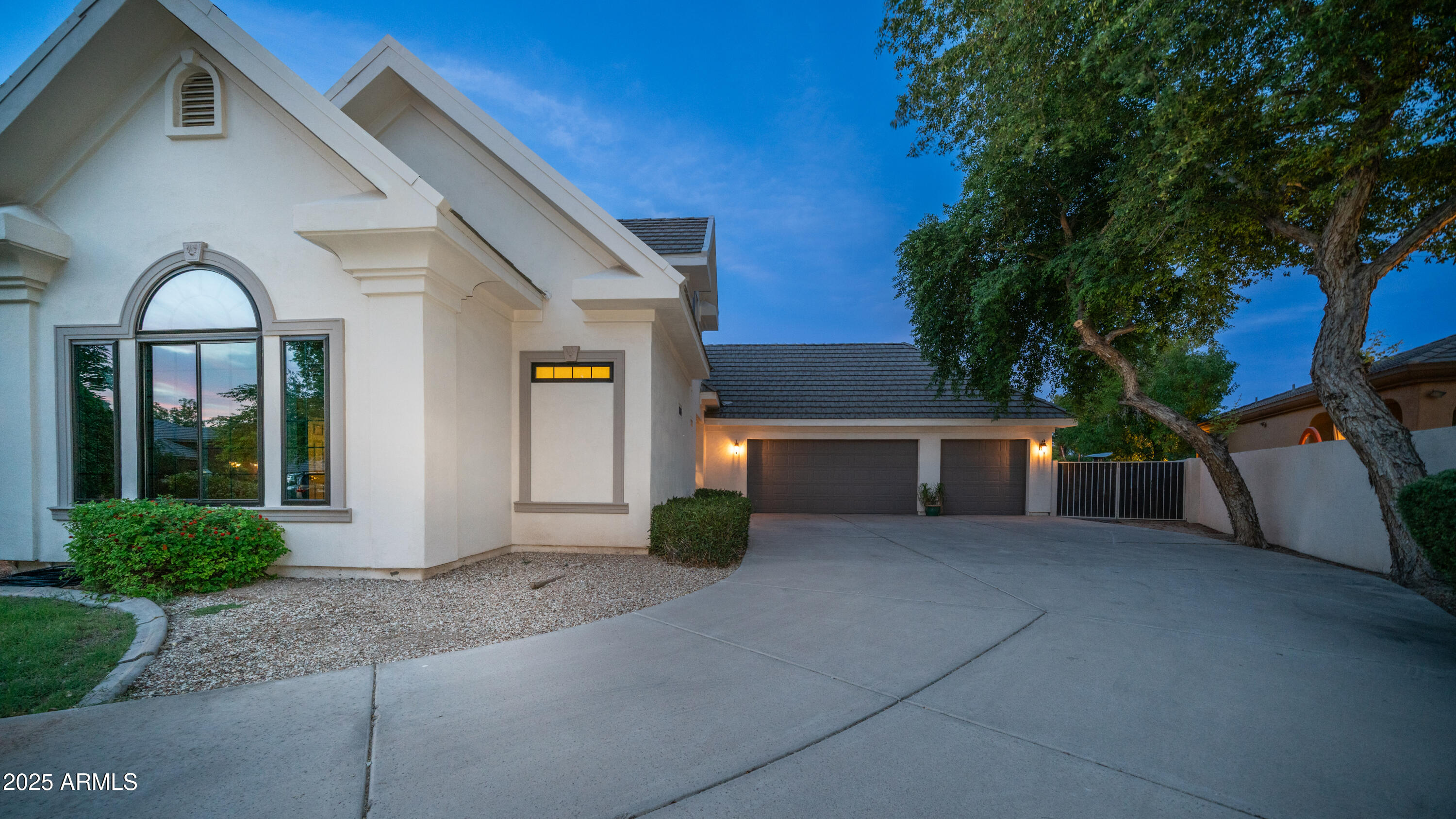 7467 South Rita Lane Tempe, AZ 85283 - Photo 109 of 111 7467 S Rita Ln Exterior Photos-2