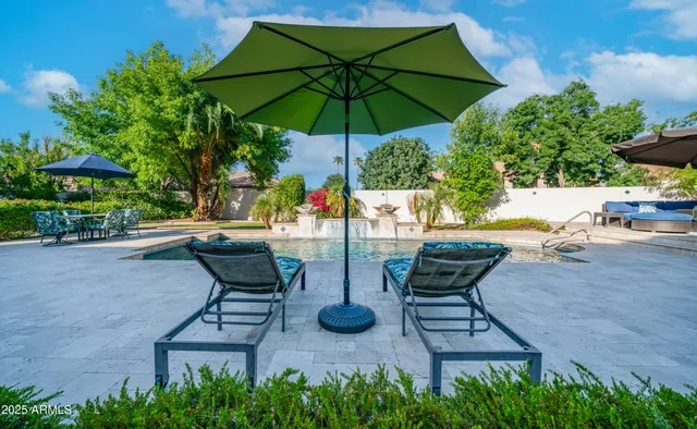 a close view of sink and tap