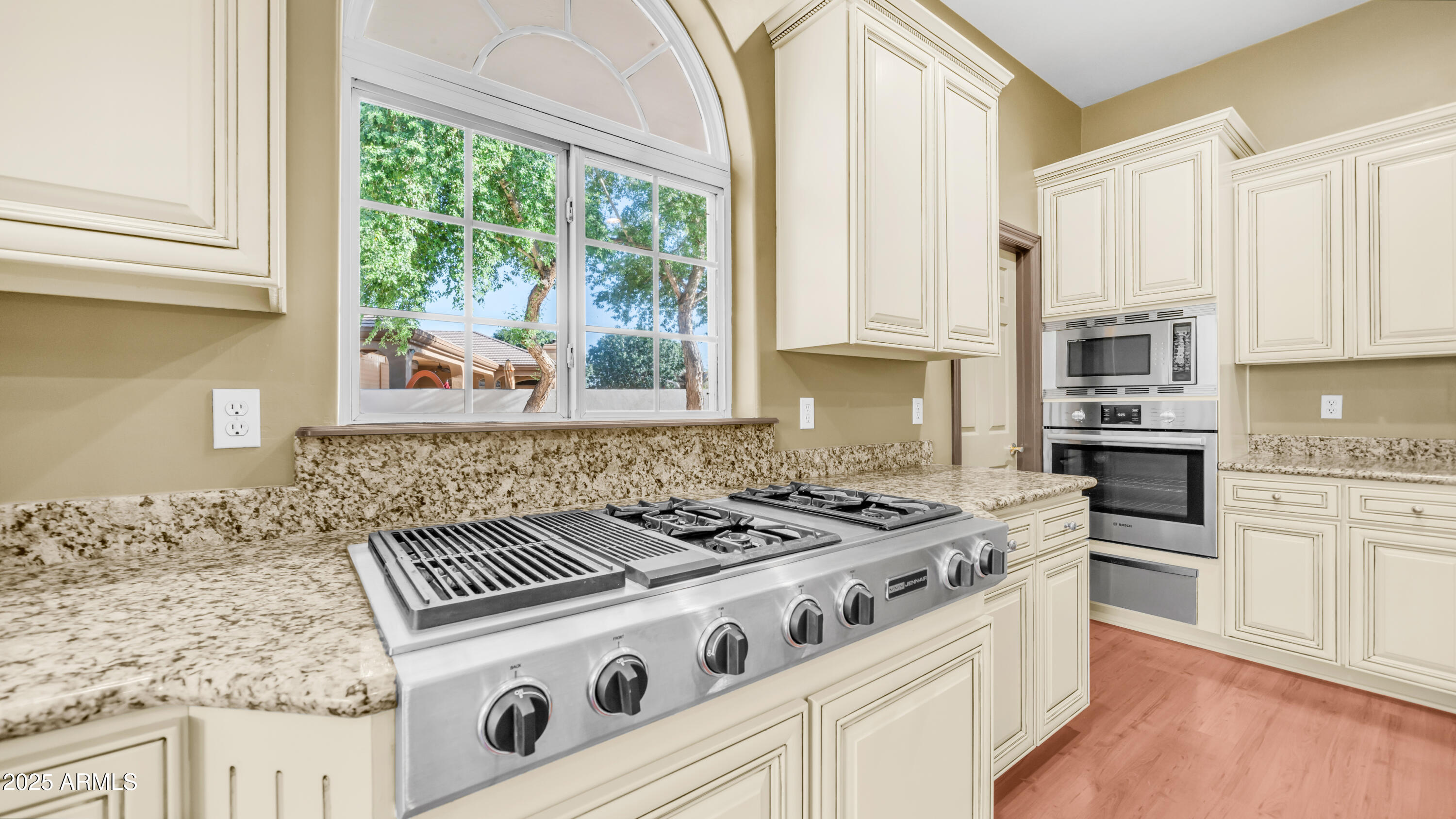 7467 South Rita Lane Tempe, AZ 85283 - Photo 8 of 111 7467 S Rita Ln (33)