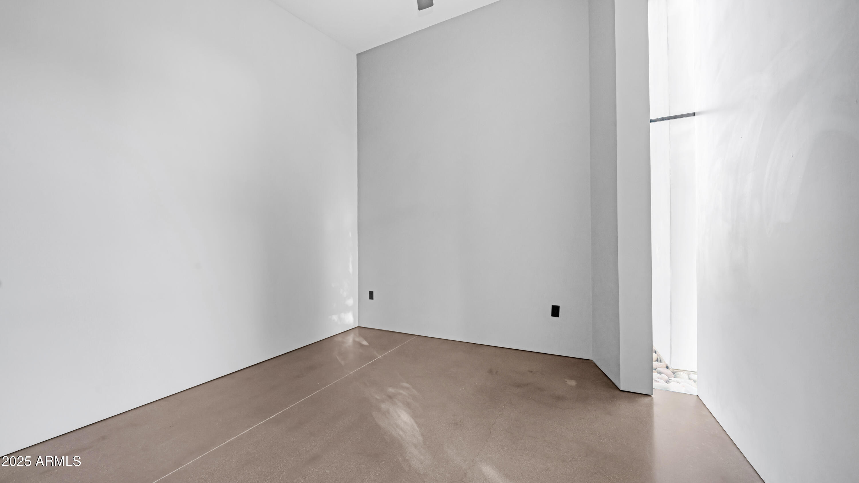 7467 South Rita Lane Tempe, AZ 85283 - Photo 86 of 111 a view of an empty room