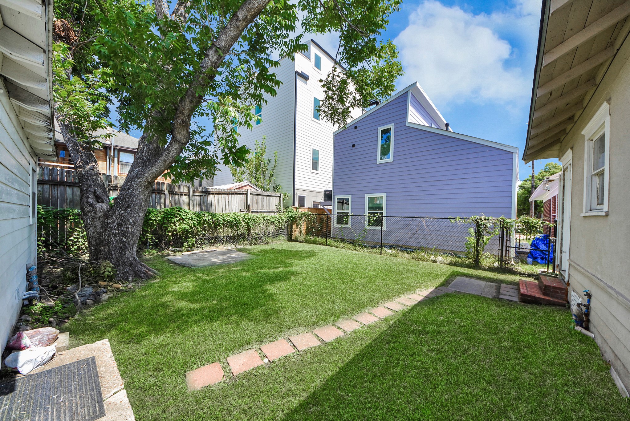 6 Jenkins Street Houston, TX 77003 - Photo 10 of 42