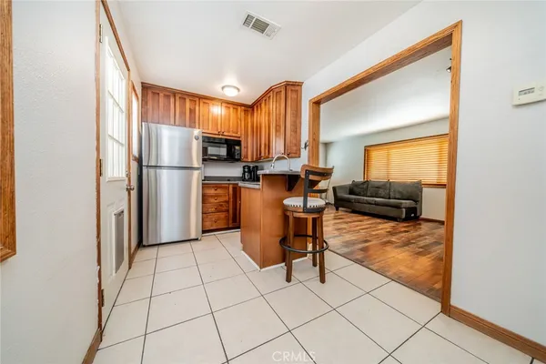 $299,999 | 1724 Thrush Road, Wrightwood, CA 92397