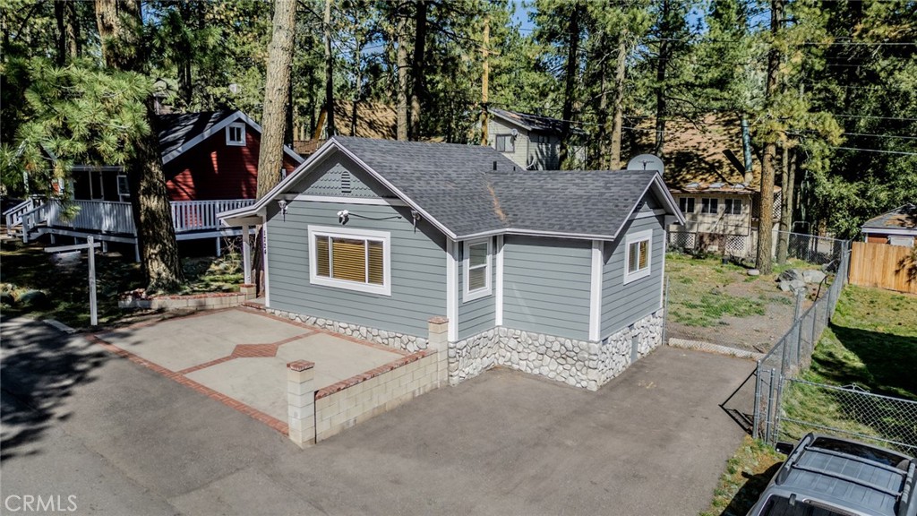 1724 Thrush Road Wrightwood, CA 92397 - Photo 23 of 39 a house view with a outdoor space