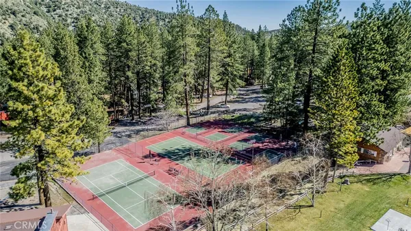 $299,999 | 1724 Thrush Road, Wrightwood, CA 92397