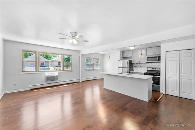 $1,500 | 7319 North Rogers Avenue, Unit 102, Chicago, IL 60626