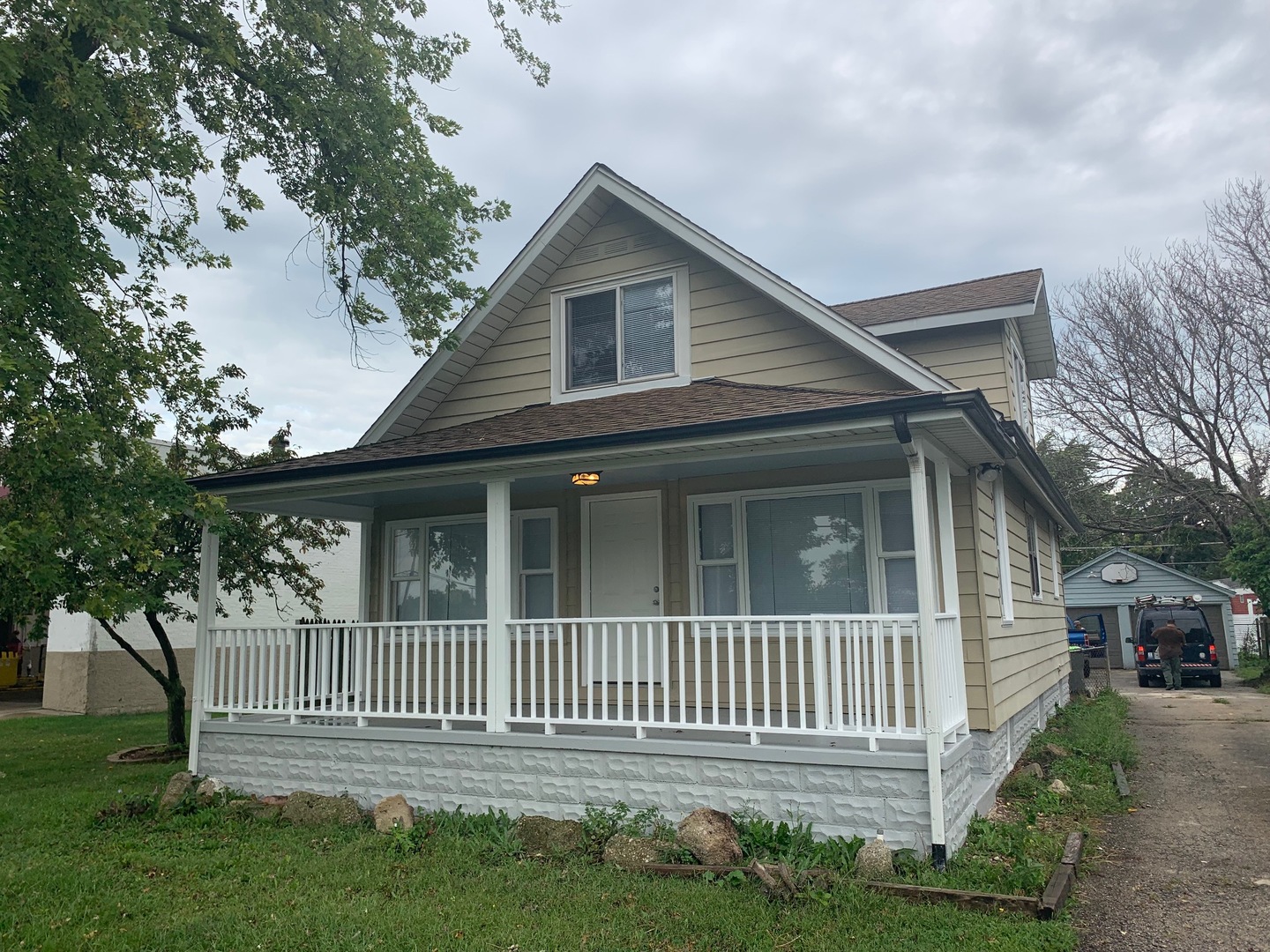 354 Montgomery Road Montgomery, IL 60538 - Photo 1 of 28