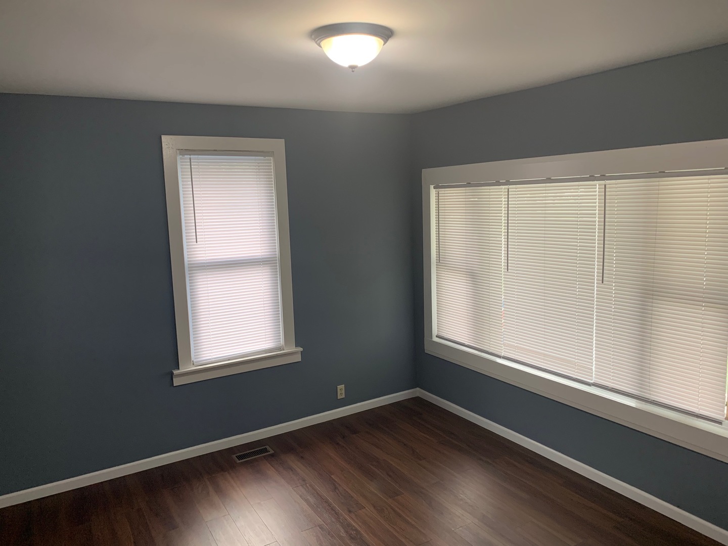 354 Montgomery Road Montgomery, IL 60538 - Photo 10 of 28