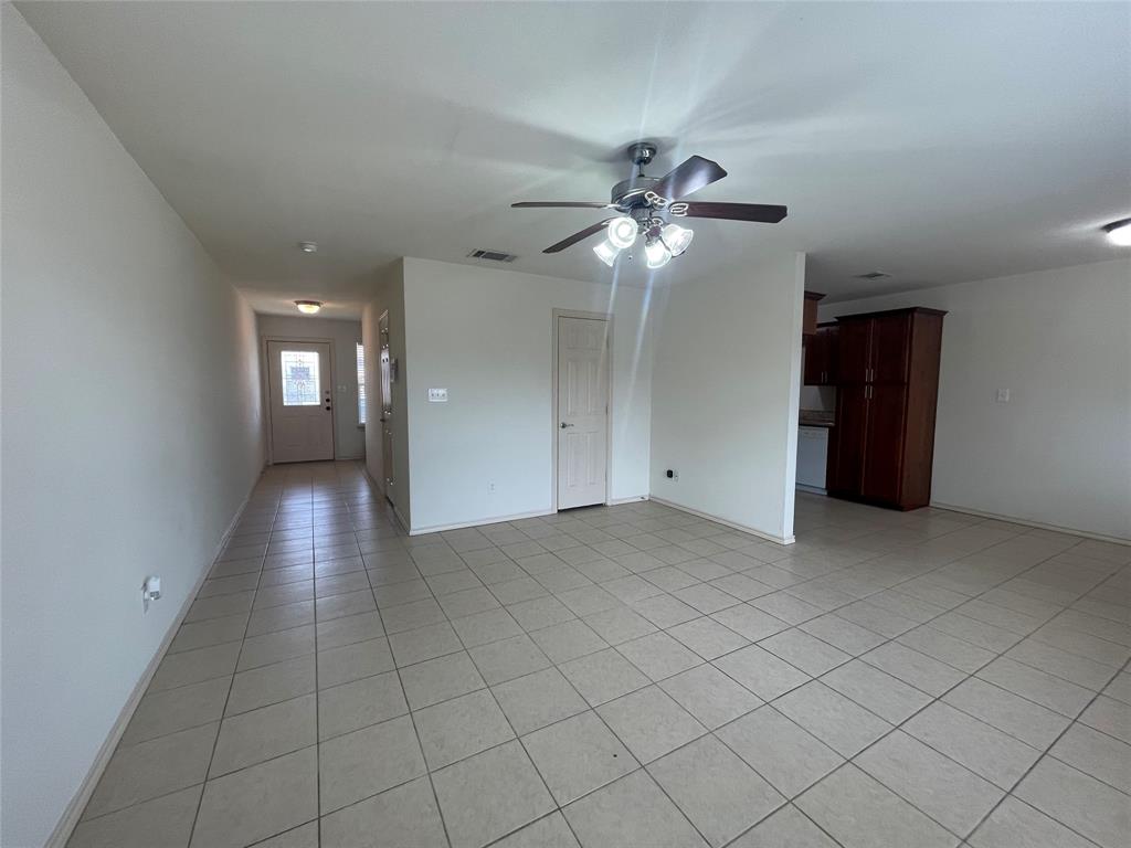 907 Parkplace Ridge Princeton, TX 75407 - Photo 5 of 12